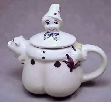 ANTIQUE TEA POT62863269497603122