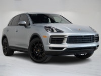 TThis 2021 Porsche Cayenne is a local Ontario vehicle that combines Porsche's legendary driving dyna... (image 1)