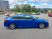 Automatic Transmission Apple Carplay Android Auto Sunroof Adaptive Cruise Control Lane Keep Assist B... (image 5)