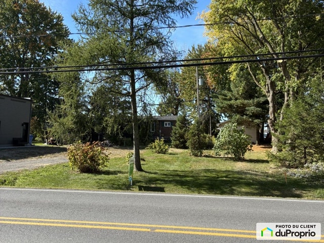 $360,000 - Residential Lot in St-Jean-sur-Richelieu (St-Luc) — photo 1