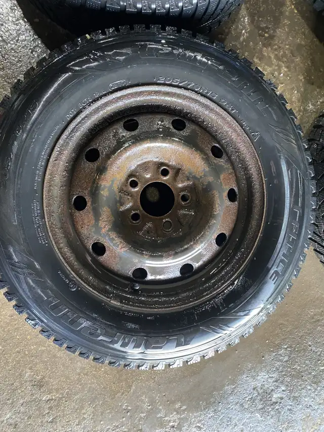 205 70 15 - RIMS AND TIRES - WINTER - DODGE CARAVAN in Tires & Rims in Kitchener / Waterloo - Image 6