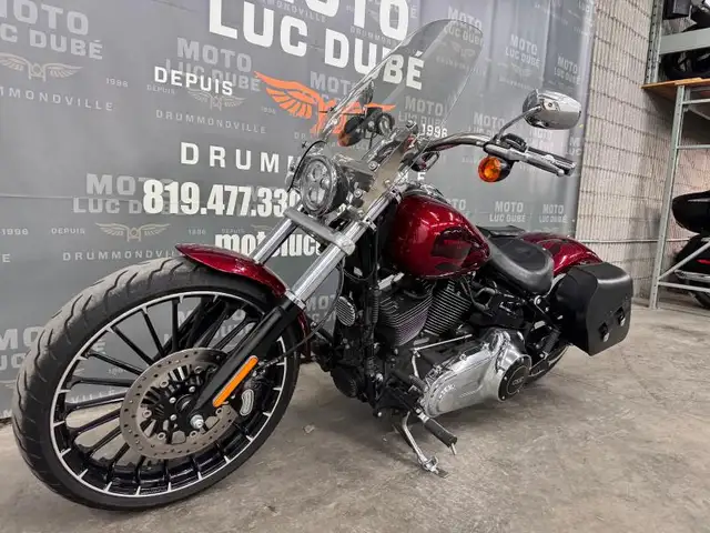 2017 Harley-Davidson FXSB Breakout in Street, Cruisers & Choppers in Drummondville - Image 8