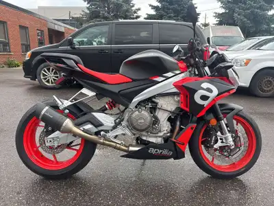Check out this 2021 Aprilia Tuono 660 with only 633kms. Be sure to follow us on Instagram @primeline...