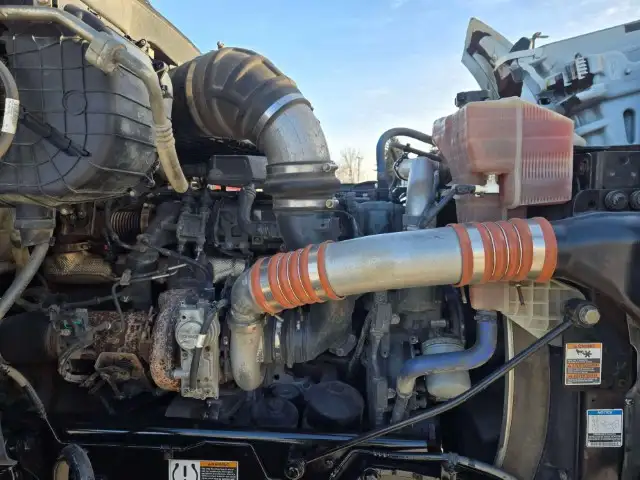 2021 T800 Kenworth in Heavy Trucks in Kamloops - Image 13