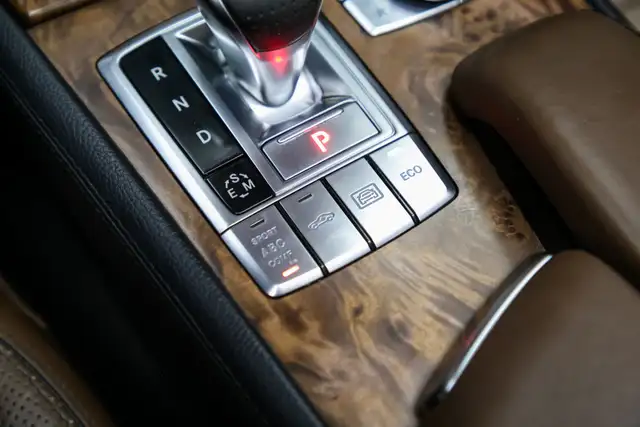 2013 Mercedes-Benz SL-Class SL 550 ROADSTER V8 429HP |AIRSUSPENS in Cars & Trucks in City of Toronto - Image 37