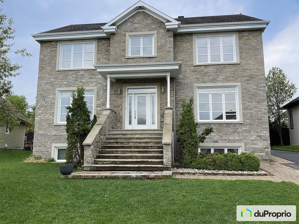 $865,000 - 2 Storey for sale in Jonquière (Arvida) — photo 1