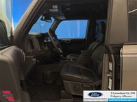 Low Mileage, Navigation, LED Lights, Aluminum Wheels, Sunroof, Off-Road Suspension! Ask us how you c... (image 9)