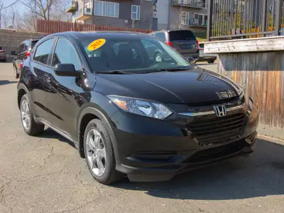 [40,512 km AC / Tilt & Telescopic Steering / Power Windows-Mirrors-Locks-Keyless Entry / Cruise Cont...