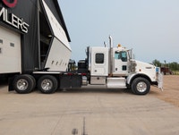 LOW HRS!! 2009 Kenworth T800 Tandem Winch Truck KMS: 545,942 HRS: 12,938 Work order include Complete... (image 4)