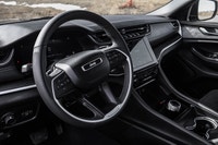 ENGINE: 3.6L PENTASTAR VVT V6 W/ESS,POWER SUNROOF,GLOBAL BLK W/GLOBAL BLK CAPRI LEATHERETTE SEATS W/... (image 8)