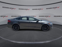 // ACCIDENT FREE!! // This 2020 Ford Fusion SE FWD is a well-kept sedan that blends comfort, smart t... (image 8)