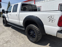 LARIAT | 6.7L DIESEL | CREW CAB | 4X4 This 2015 Ford F-350 Super Duty LARIAT combines serious towing... (image 5)