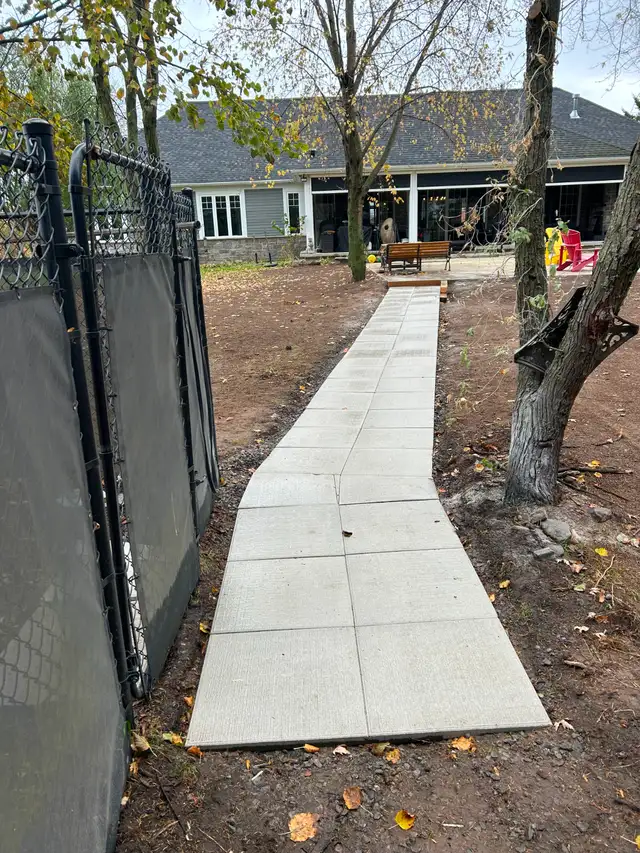 Post Holes plus, plus! ***EQUIPMENT 36' WIDE WILL FIT THROUGH MO in Fence, Deck, Railing & Siding in St. Catharines - Image 16