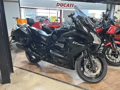 Welcome to Rallye Motoplex & Marine. 2007 Honda ST1300A 7 ABS Prices for new Yamaha vehicles include...
