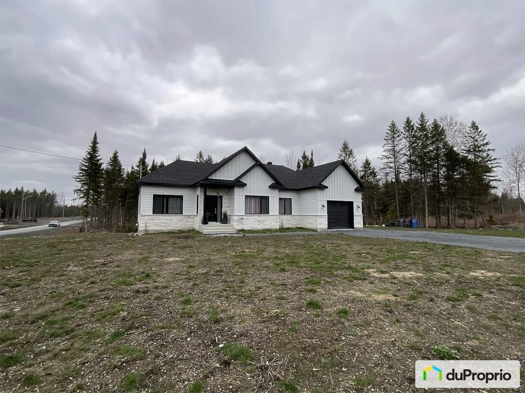 $775,000 - Bungalow for sale in St-Rene — photo 2