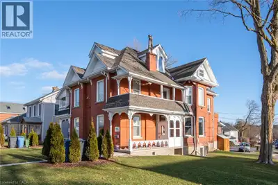 Recently renovated 4 bedroom & 2 bathroom apartment available Sept 2026. The building is unique and...