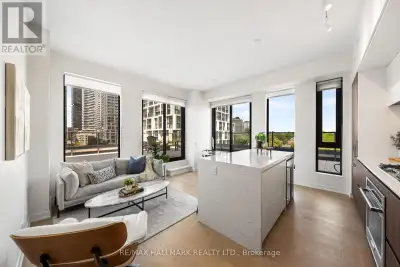Enjoy luxe living at UOVO in this stunning 2 bedroom, 2 bath suite featuring an incredible 550 sqft...