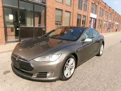 2016 TESLA MODEL S 90D AWD! (416)-675-6061 - NEW ARRIVAL! LOCAL ONTARIO CLEAN TITLE VEHICLE! VERY WE...