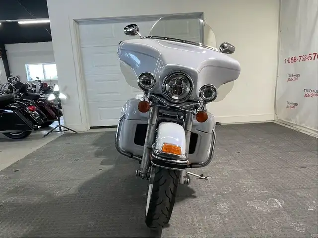 2006 Harley-Davidson Electra Glide Ultra Classic ONE OF A KIND/N in Sport Touring in North Bay - Image 6