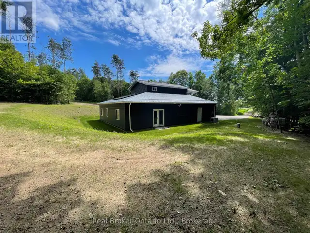90 14 CONCESSION E Tiny, Ontario in Houses for Sale in Muskoka - Image 40
