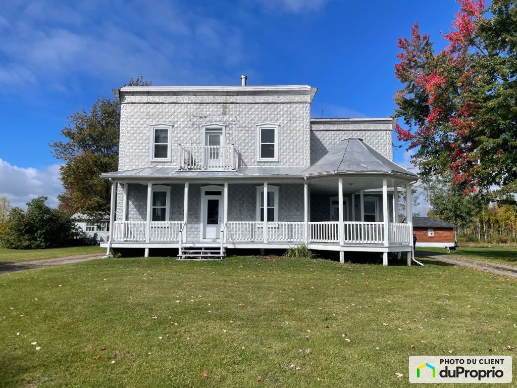 $1,450,000 - Acreage / Hobby Farm / Ranch for sale — photo 1