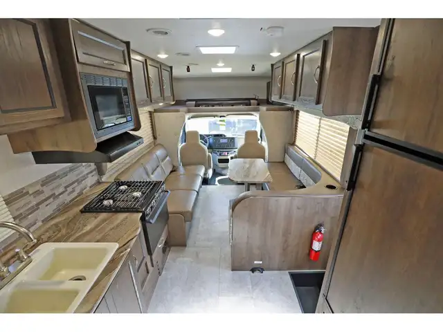 2020 Coachmen Freelander 26DS 1 extension Classe C 27 pieds in RVs & Motorhomes in Laval / North Shore - Image 19
