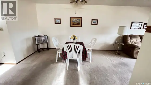 211 Maple STREET Maple Creek, Saskatchewan in Houses for Sale in Swift Current - Image 15