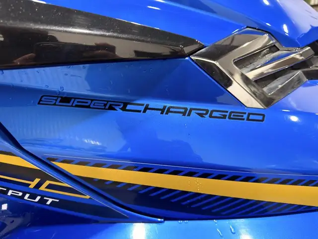 2016 Yamaha WAVE RUNNER FX CRUISER SVHO **MOTEUR SUPERCHARGED 25 in Personal Watercraft in Laval / North Shore - Image 15
