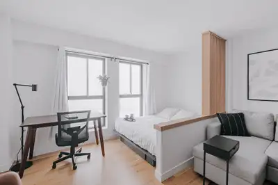 Appartement 1 1/2 semi-meublé et tout inclus dans un nouveau projet locatif sur la rue St-Jean : OST...