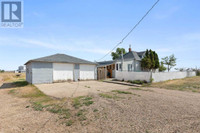 305 8 Street NE Redcliff, Alberta