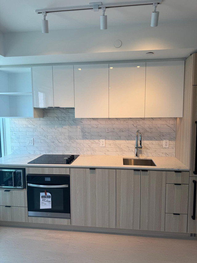 Studio at Dundas and Yonge Street in Long Term Rentals in Kitchener / Waterloo - Image 2
