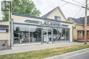 Centally located perfect for trades electrical , plumbing etc.Owner will split area on needs of suit...