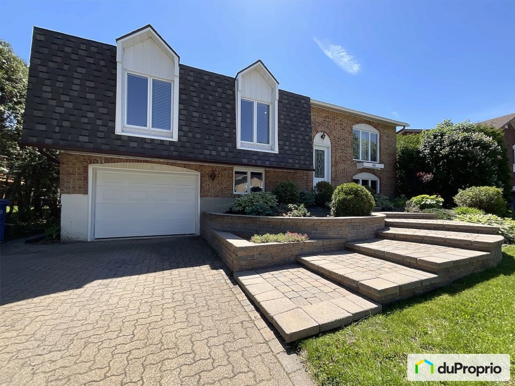$749,900 - Raised Bungalow for sale in Brossard — photo 1