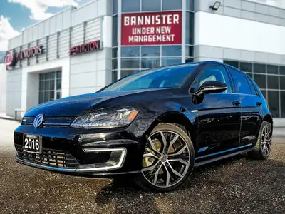 Experience the eco-friendly power of the 2016 Volkswagen e-Golf SEL Premium in attractive white. Thi...