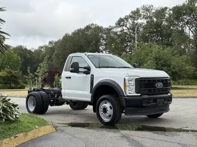 2023 Ford F-450 Super Duty 2023FORD F-450 XL 7hrs Cab and Chassis Bluetooth Trailer Brake Controller...