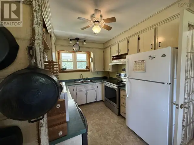 3281 Highway 6 Waldegrave, Nova Scotia in Houses for Sale in New Glasgow - Image 7