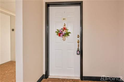 970 GOLF LINKS Road in Condos for Sale in Hamilton - Image 4