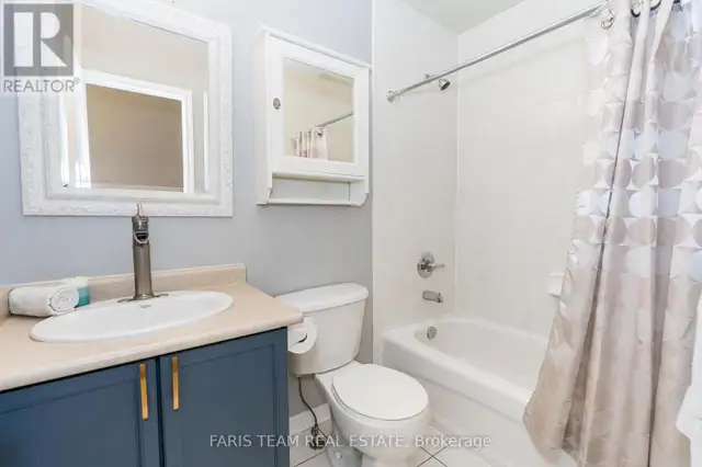 10 WESTMINSTER CIRCLE Barrie (Innis-Shore), Ontario in Houses for Sale in Barrie - Image 16