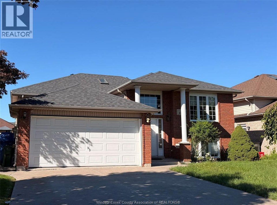 4211 Masotti CRESCENT Windsor, Ontario 2