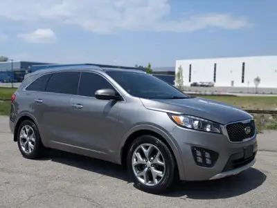 SX AWD | 7 Passengers | Leather | Navigation | Panoramic Sunroof | Backup Camera w/ Rear Parking Sen...