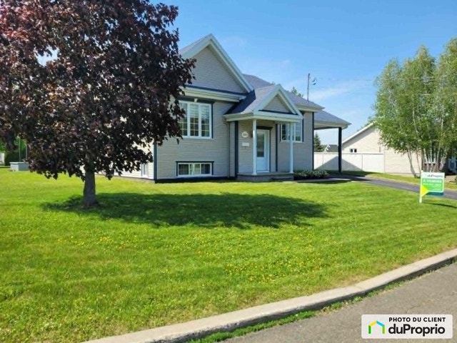 $425,000 - Bungalow for sale in Shawinigan (Shawinigan) — photo 1
