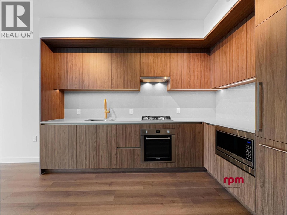 4xx 5987 WILSON AVENUE Burnaby, British Columbia 2