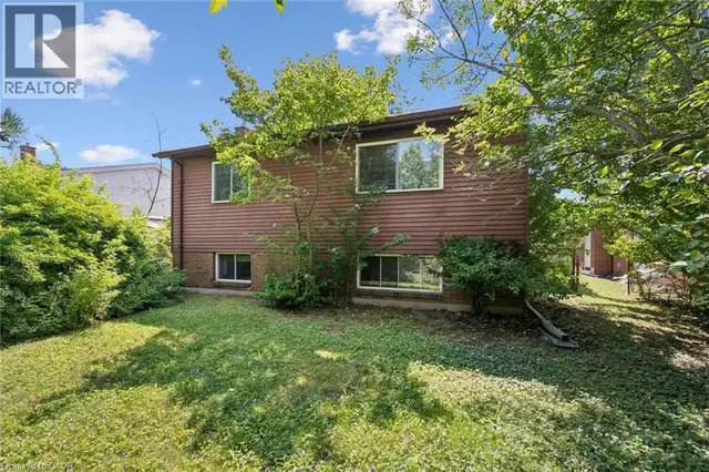167 WESTVALE Drive Waterloo, Ontario in Houses for Sale in Kitchener / Waterloo - Image 32