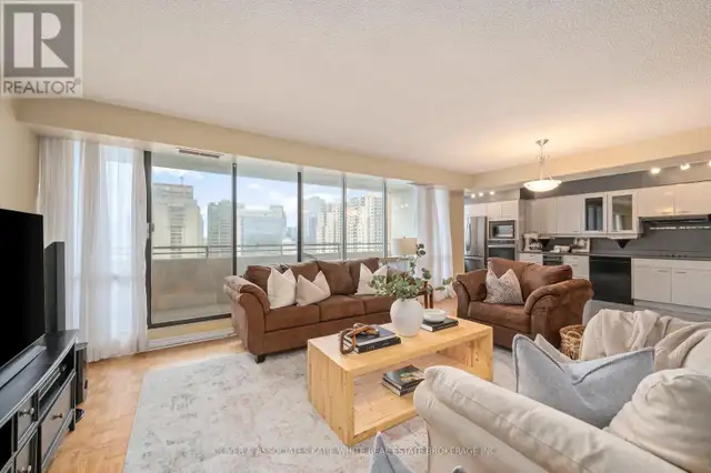 1507 - 380 KING STREET London East (East K), Ontario in Condos for Sale in London - Image 4