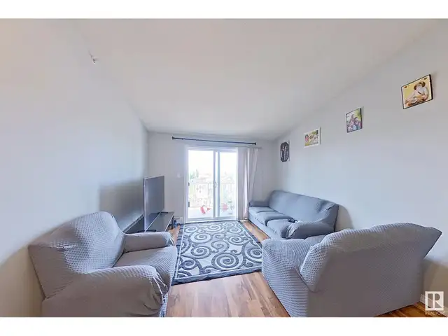 #418 3425 19 ST NW Edmonton, Alberta62864759137794122