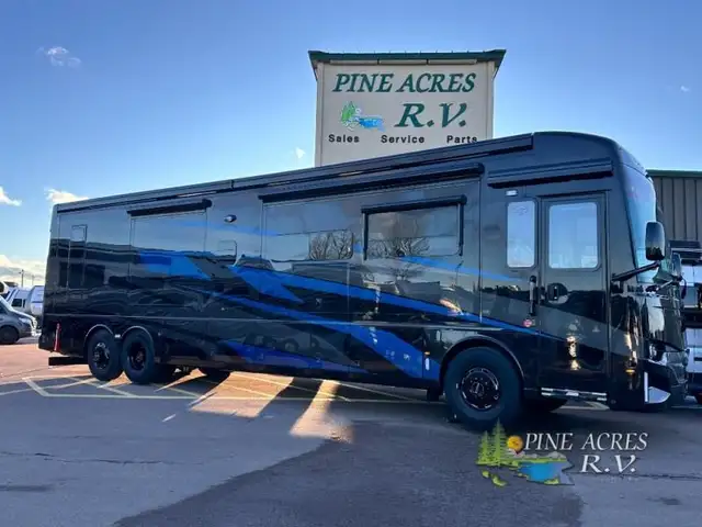 2025 Newmar Dutch Star 4369 Black Out Package in RVs & Motorhomes in Moncton - Image 5