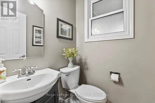 161 6TH STREET Hanover, Ontario in Houses for Sale in Owen Sound - Image 20