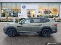 Only 90 Miles! This Volkswagen Atlas boasts a Intercooled Turbo Regular Unleaded I-4 2.0 L/121 engin... (image 1)
