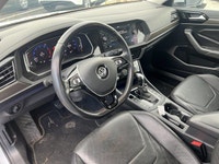 One Owner - Sunroof - Heated & Ventilated Front Seats - Keyless Ignition - Remote Start Refined and... (image 3)