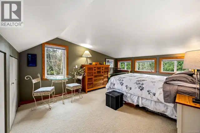 1590 Carrington Bay Rd Whaletown, British Columbia in Houses for Sale in Campbell River - Image 25